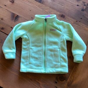 Columbia Fleece size 18-24 Months green Excellent condition pockets full zip